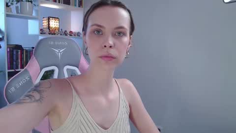 Snapshot of milly_ross23 chatting on 17, 2, 2025 Milly online show from 17, 2, 2025
