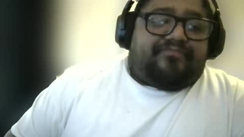 Snapshot of milo69966 chatting on 13, 4, 2026 milo69966 online show from 13, 4, 2026