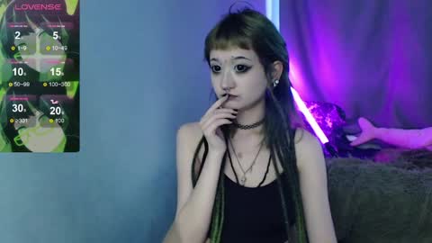 milten_trish online show from 21, 4, 2026