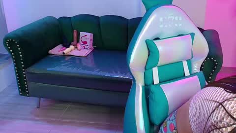 Milu ballmer  online show from 5, 2, 2025