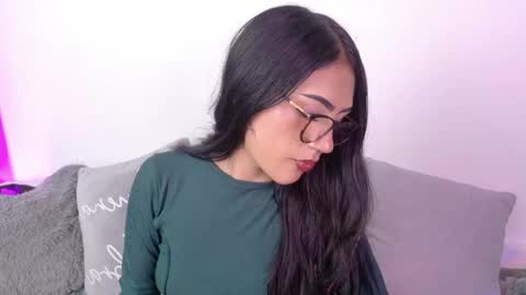 miluv19 online show from 25, 5, 2026