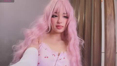 mimi cuute online show from 11, 6, 2026