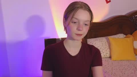 Snapshot of mimichelle chatting on 7, 1, 2025 mimichelle online show from 7, 1, 2025