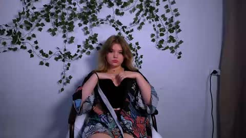 hi Im Mina  online show from 19, 2, 2025