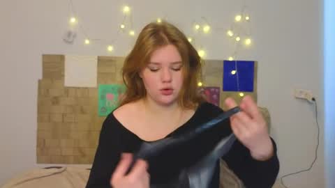 hi Im Mina  online show from 16, 5, 2026