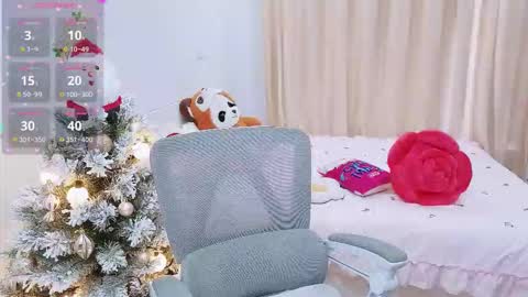 mina_686 online show from 17, 12, 2025