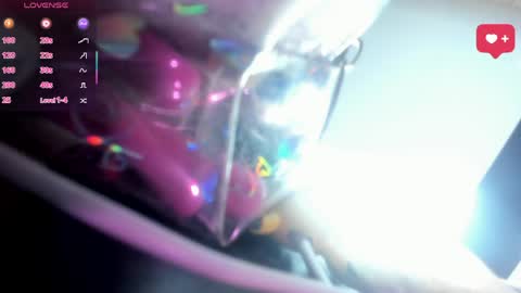 Snapshot of minami_nakamura chatting on 8, 5, 2026 minami_nakamura online show from 8, 5, 2026