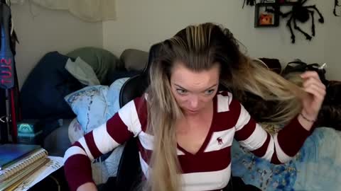 Mindy Mars online show from 8, 1, 2025