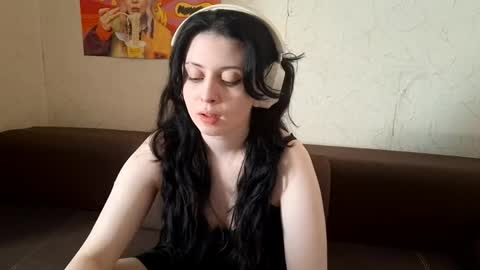 Mindy online show from 15, 4, 2026