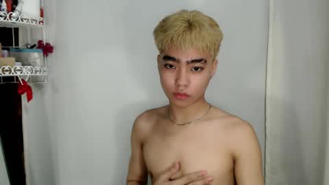 mingkla_man online show from 14, 4, 2026