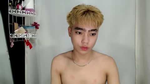 mingkla_man online show from 21, 4, 2026