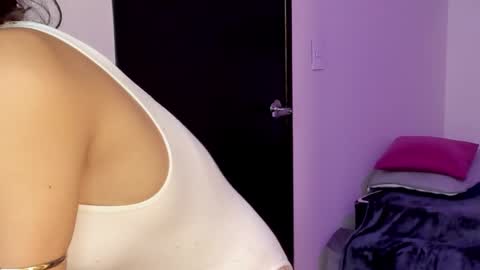 Snapshot of miniadelf chatting on 2, 2, 2026 miniadelf online show from 2, 2, 2026