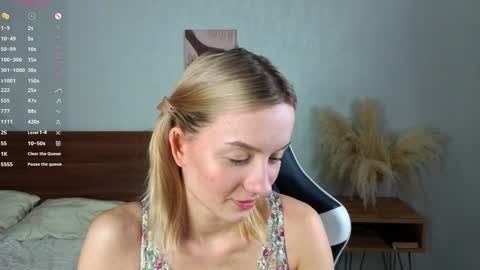 Snapshot of minnietammy chatting on 10, 10, 2025 Mary is here 3 My favorite patterns 77143222321Try my private online show from 10, 10, 2025