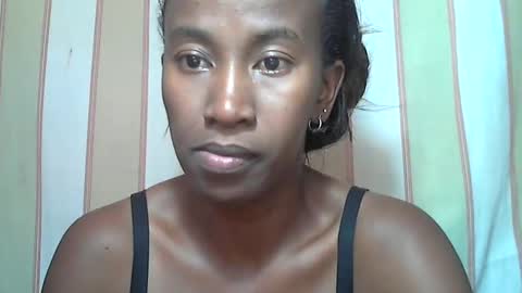 minouch211907 online show from 3, 3, 2025