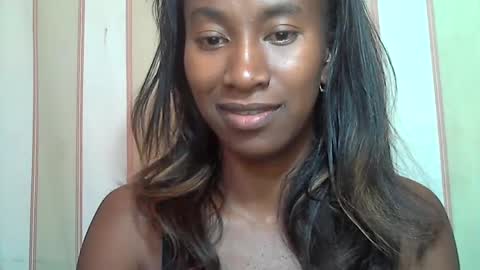 minouch211907 online show from 6, 3, 2025