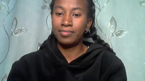 minouch211907 online show from 14, 4, 2026