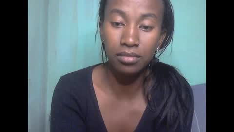 minouch211907 online show from 19, 5, 2026