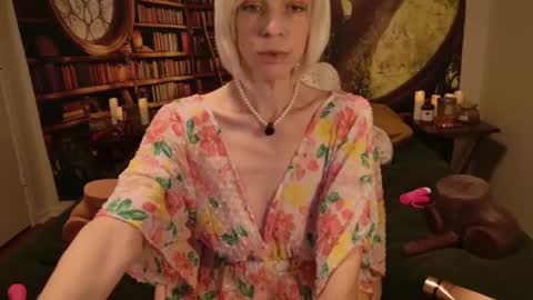 Tessa Rae online show from 23, 6, 2026