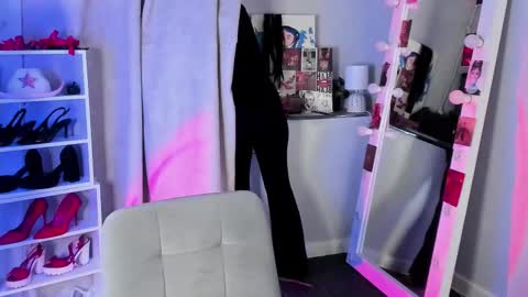 Snapshot of mipsymipson chatting on 10, 2, 2026 NEXT STREAM NOVEMBER 27282930 online show from 10, 2, 2026