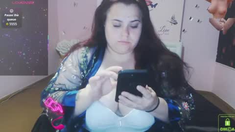 Snapshot of mira_cle_ chatting on 6, 7, 2026 mira_cle_ online show from 6, 7, 2026