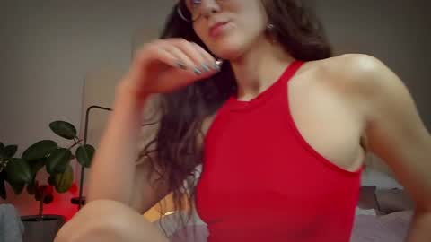 Snapshot of mira_kraviz chatting on 1, 1, 2025 Mira online show from 1, 1, 2025