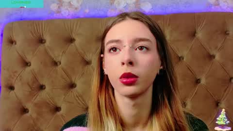 mira_lynxx online show from 17, 12, 2025