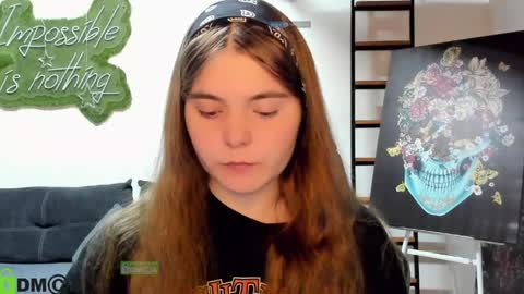 miraa_bloom online show from 8, 4, 2026