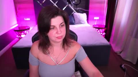 Snapshot of mirandawarm chatting on 14, 10, 2025 Miranda online show from 14, 10, 2025