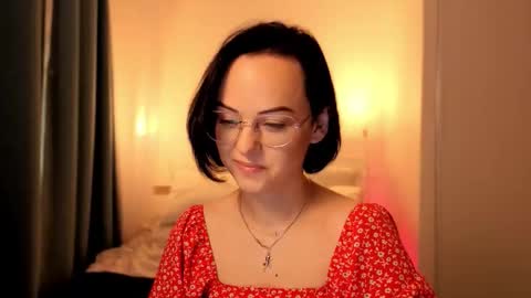 MiraSkyy online show from 14, 9, 2025