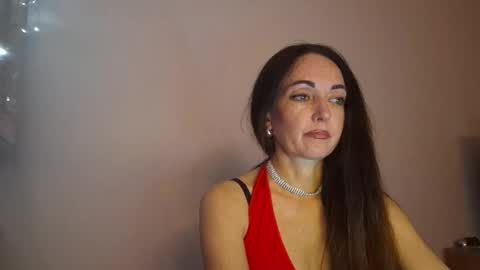 Christina online show from 7, 6, 2026