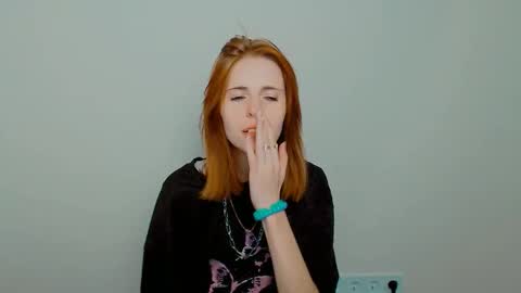 misaki_chan_ online show from 26, 9, 2025