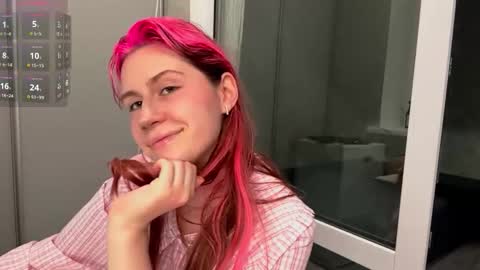 Molly online show from 28, 9, 2025