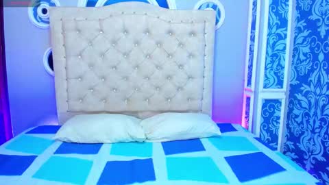 Mishell online show from 4, 2, 2026