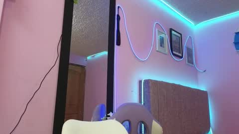 misofialeal online show from 18, 9, 2025