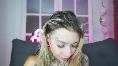 miss___angel online show from 20, 6, 2026