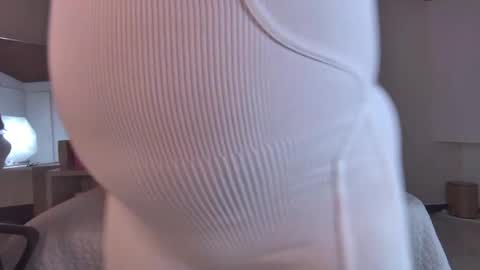 miss__ary_ online show from 19, 5, 2026