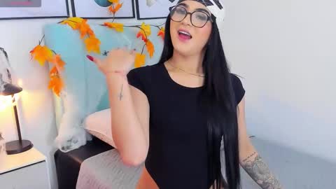   online show from 27, 10, 2025
