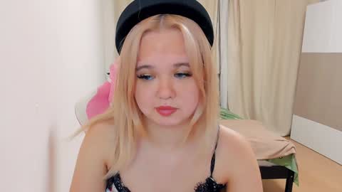 miss__selena online show from 19, 12, 2024