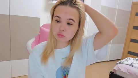 miss__selena online show from 8, 2, 2025