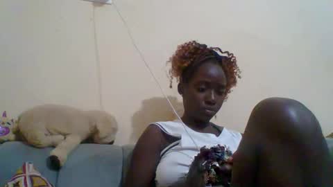 Snapshot of miss_atitude chatting on 8, 10, 2025 miss_atitude online show from 8, 10, 2025
