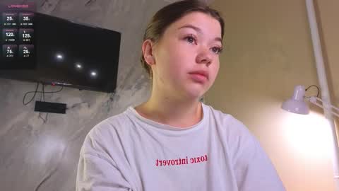 Snapshot of miss_bubbles chatting on 6, 10, 2025 Sandy online show from 6, 10, 2025