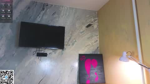 Snapshot of miss_bubbles chatting on 13, 10, 2025 Sandy online show from 13, 10, 2025