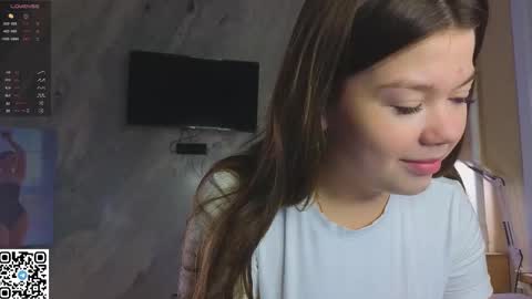 Snapshot of miss_bubbles chatting on 25, 11, 2025 Sandy online show from 25, 11, 2025