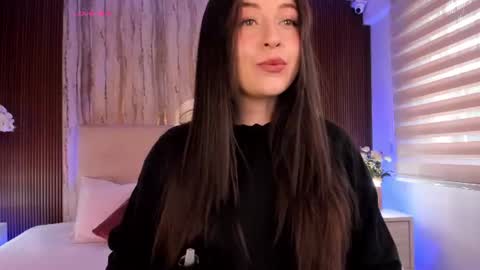 Natalia Aristizbal online show from 22, 6, 2026
