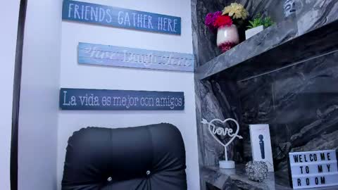 Snapshot of miss_danika chatting on 20, 4, 2026 Danika online show from 20, 4, 2026