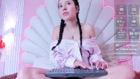 miss_evans_ online show from 10, 10, 2025