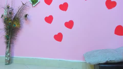 Monica Patricia online show from 16, 2, 2025