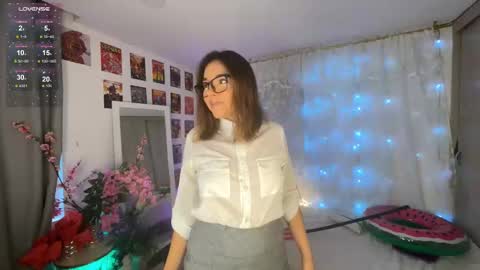  Elisabeth  IG galax xxia       online show from 1, 3, 2025