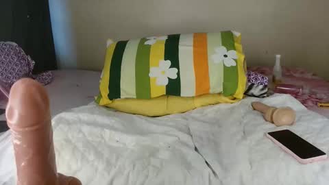 Snapshot of miss_kiiki chatting on 13, 4, 2026 miss_kiiki online show from 13, 4, 2026