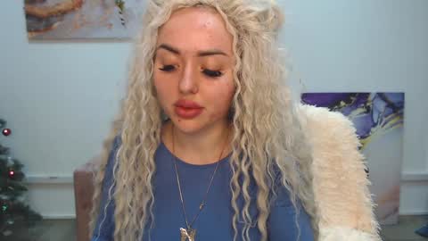 Snapshot of miss_kiten chatting on 3, 2, 2025 miss_kiten online show from 3, 2, 2025